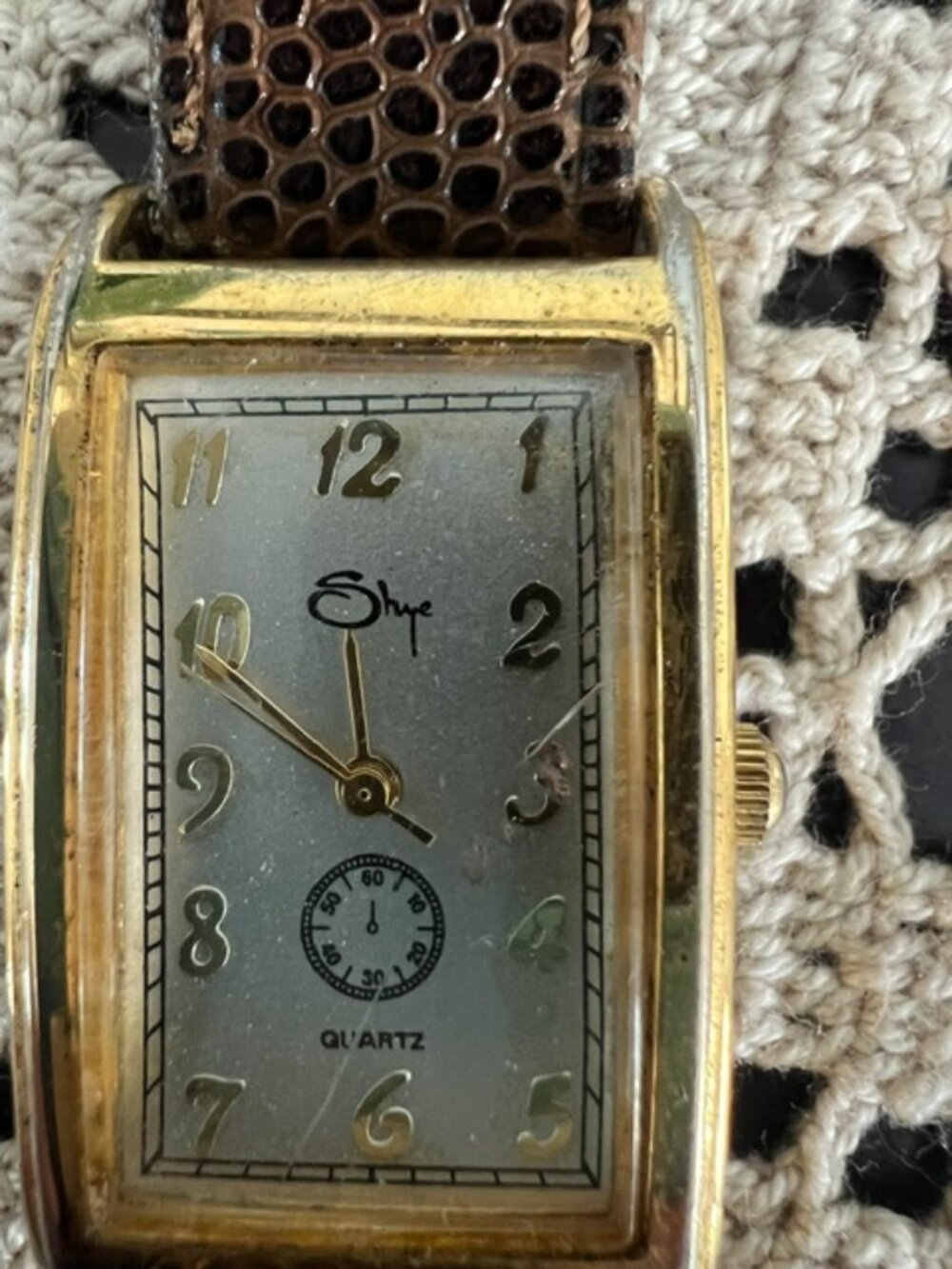 VTG Shye Women's  Watch W Brown Leather Strap - New Battery